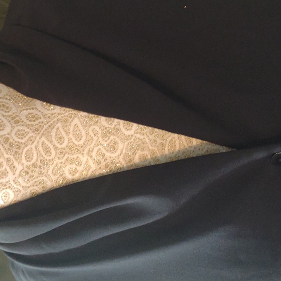 Pendleton button down top. Size 10 - Picture 7 of 15